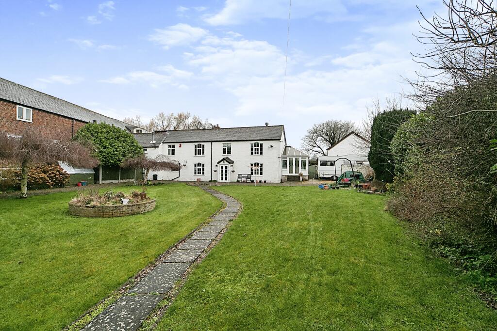 4 bedroom semidetached house for sale in Brookhouse, Denbigh, LL16