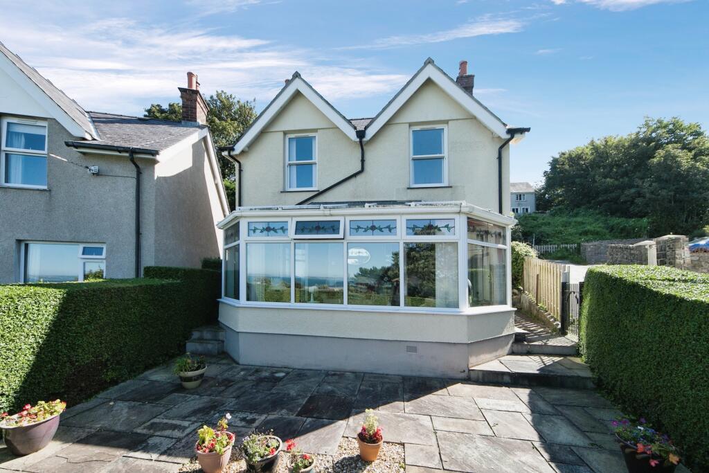 3 bedroom detached house for sale in Beach Road, Penmaenmawr, LL34