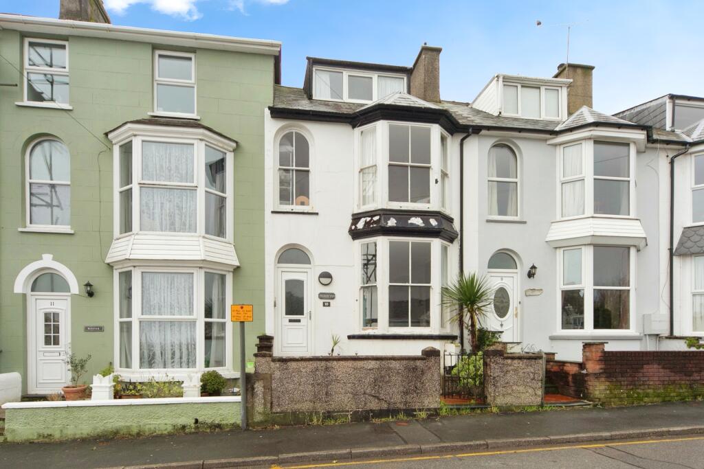 4 bedroom terraced house for sale in Tanygrisiau, Criccieth, LL52