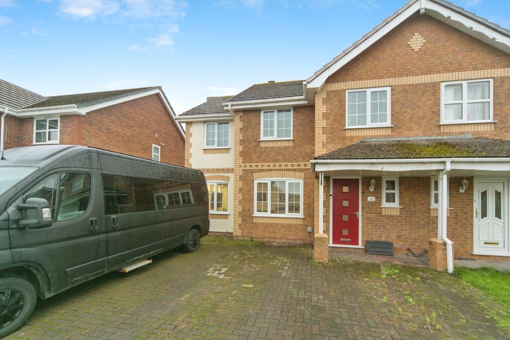 5 bedroom semi-detached house