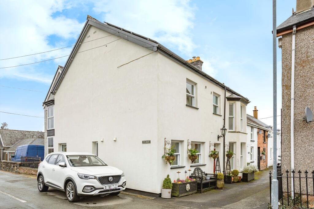 Main image of property: Llanuwchllyn, Bala, LL23