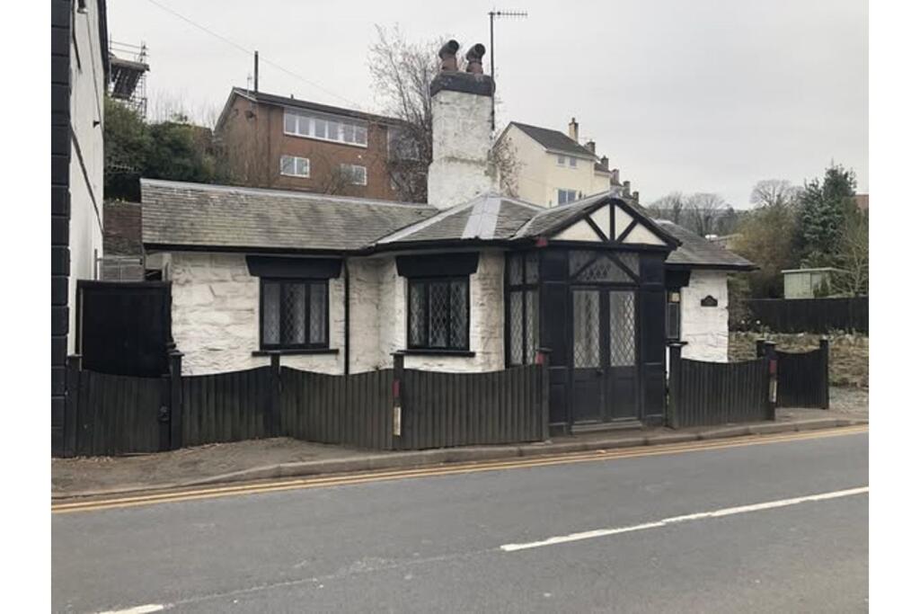 Main image of property: Queen Street, Llangollen, LL20