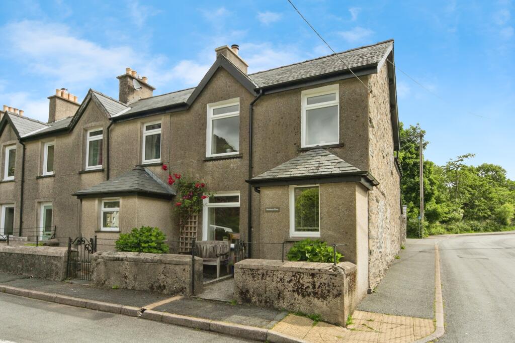 Main image of property: Oakeley Square, Blaenau Ffestiniog, LL41