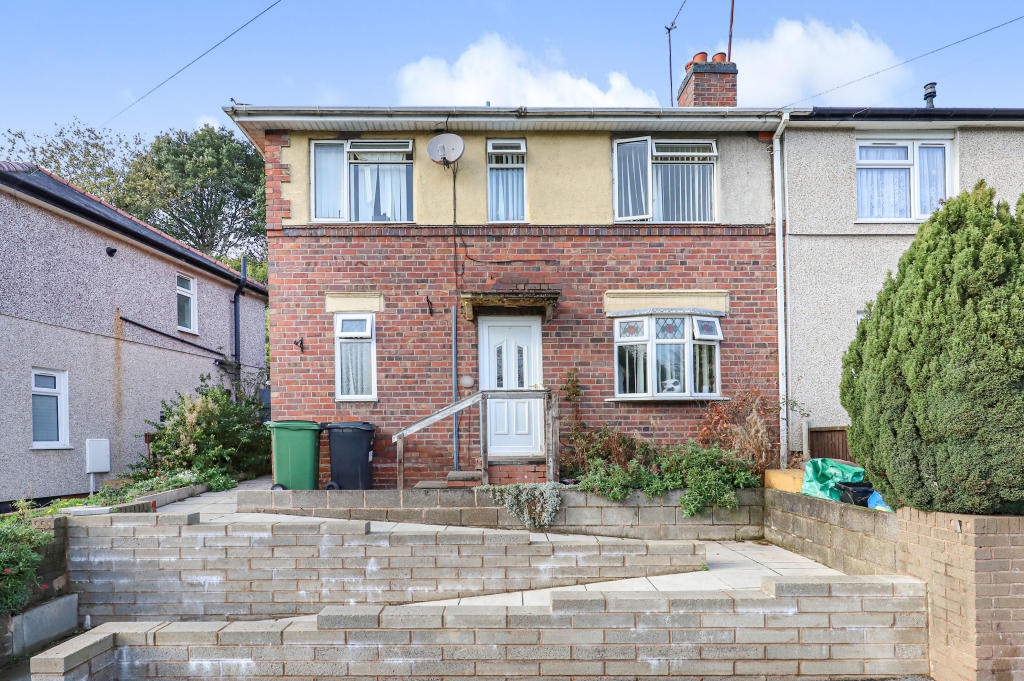 3 bedroom semidetached house for sale in Lower Valley Road, Brierley