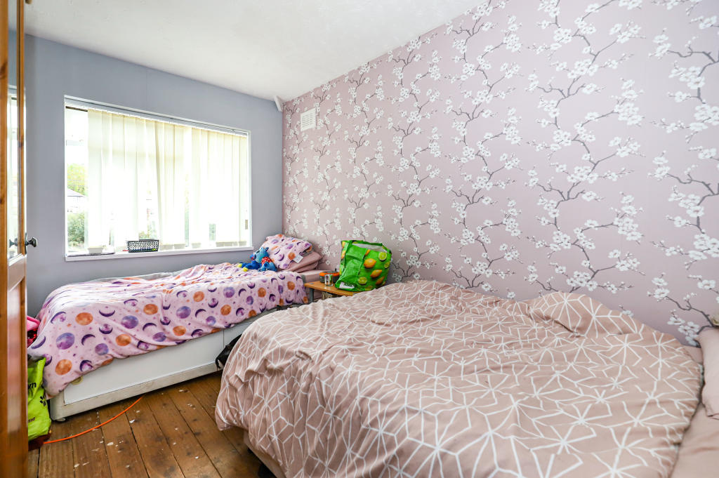 3 bedroom semidetached house for sale in Lower Valley Road, Brierley