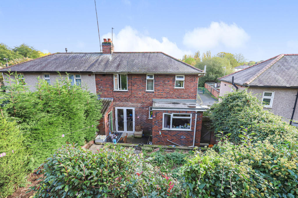 3 bedroom semidetached house for sale in Lower Valley Road, Brierley