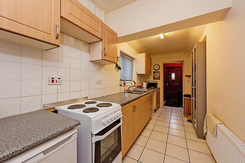 4 bedroom semidetached house for sale in Bewdley Road North, Stourport