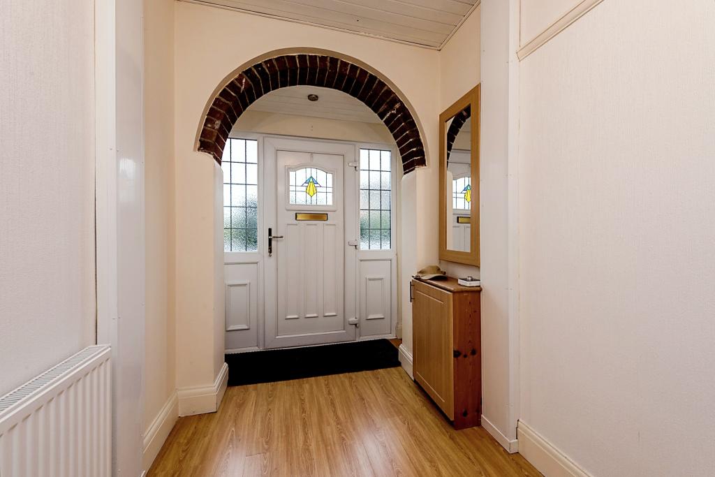 4 bedroom semidetached house for sale in Bewdley Road North, Stourport