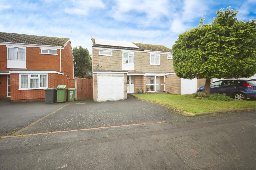 2 bedroom semi-detached house