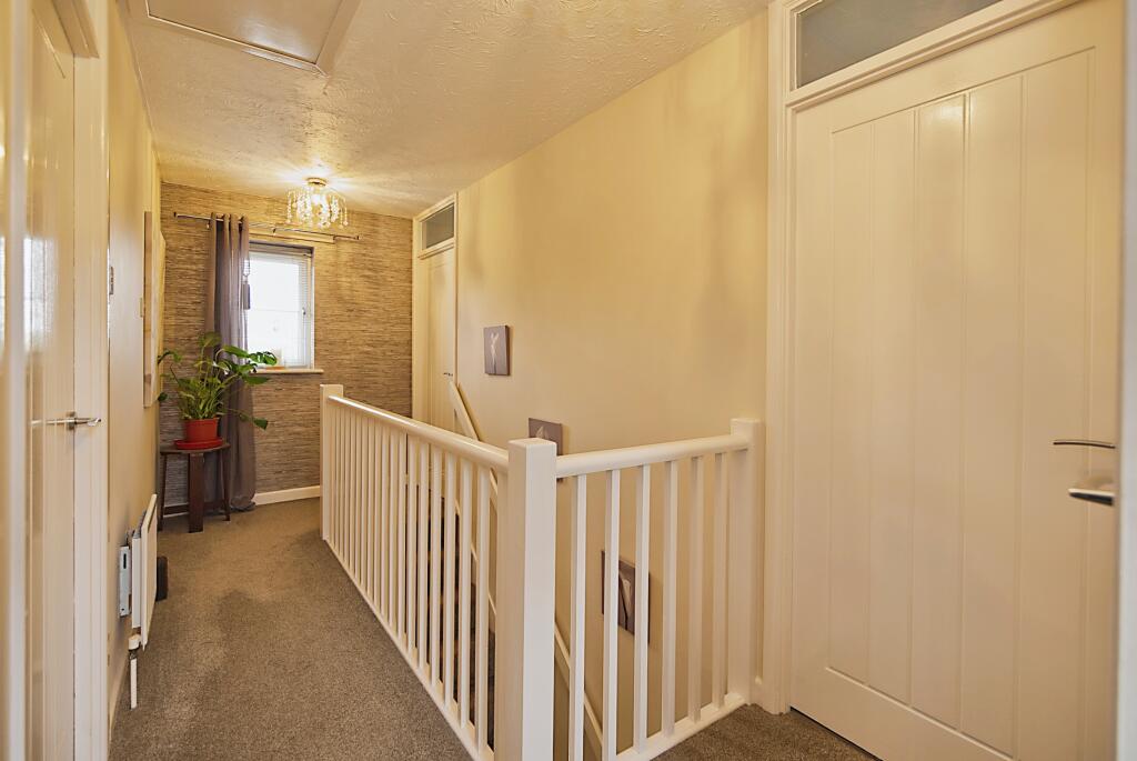 3 bedroom end of terrace house for sale in Flaxfield Road, Beaminster, DT8