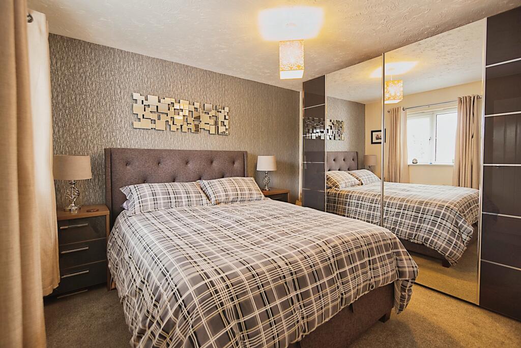 3 bedroom end of terrace house for sale in Flaxfield Road, Beaminster, DT8