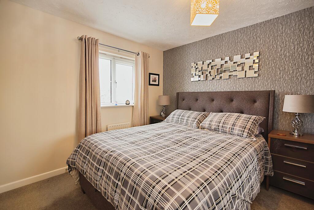 3 bedroom end of terrace house for sale in Flaxfield Road, Beaminster, DT8