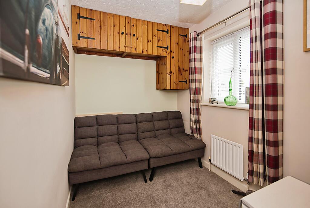 3 bedroom end of terrace house for sale in Flaxfield Road, Beaminster, DT8