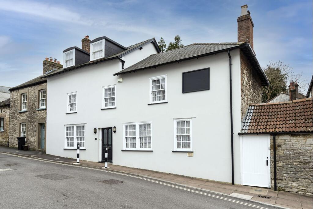 Main image of property: Durngate Street, Dorchester, DT1