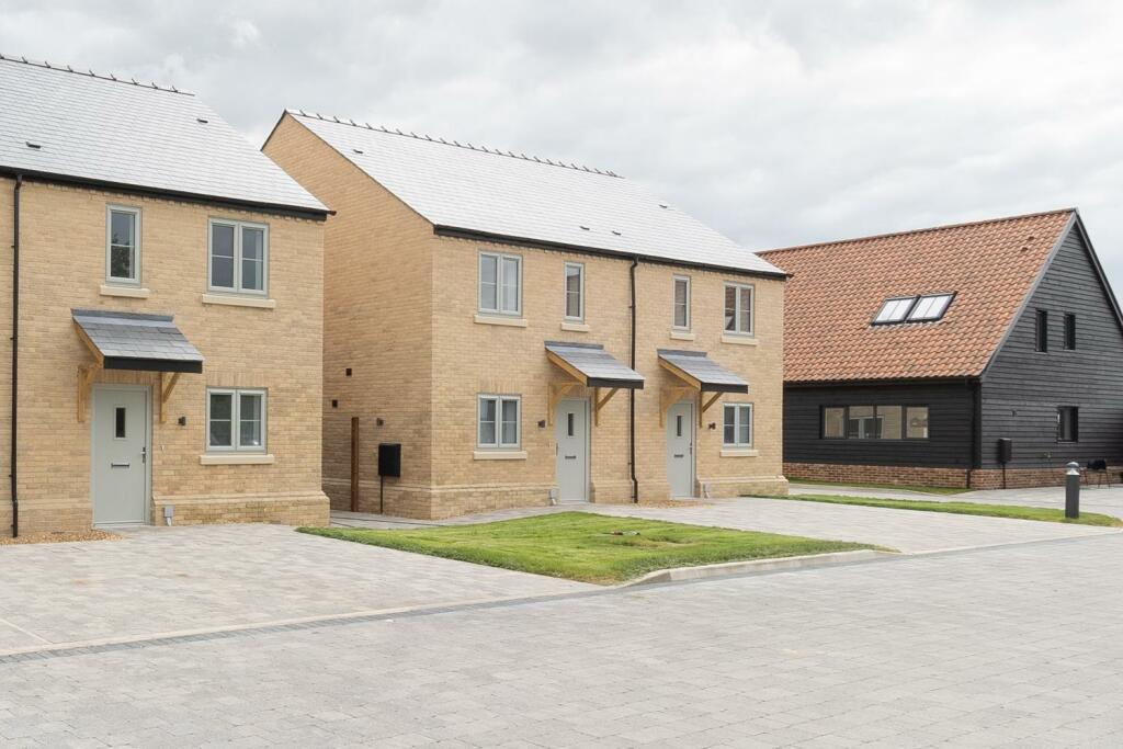 3 bedroom semidetached house for sale in Duxford Road, Whittlesford