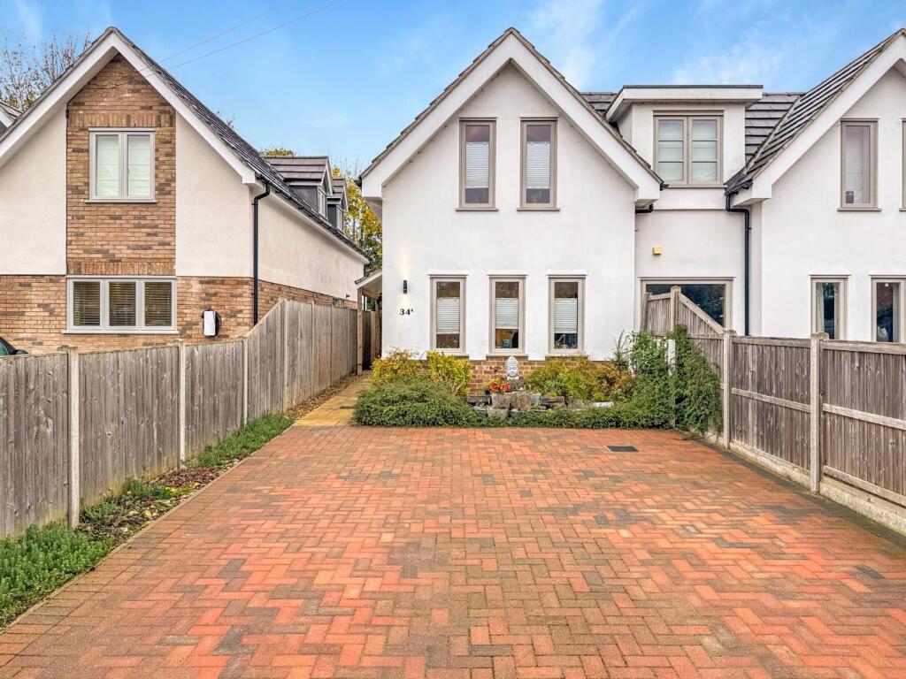 Main image of property: Leeway Avenue, Great Shelford, Cambridge