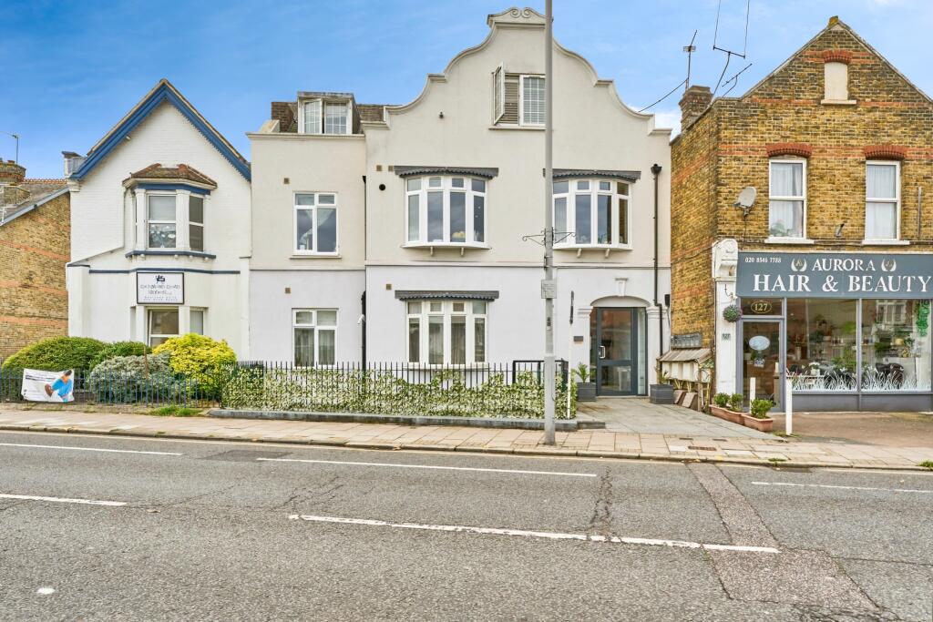 Main image of property: 125 Richmond Road, Kingston upon Thames, KT2