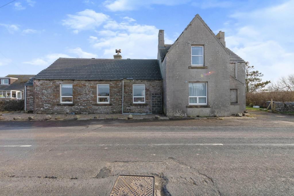 Main image of property: Mey, Thurso, KW14