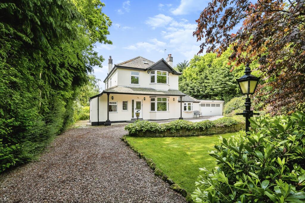 3 bedroom detached house for sale in Simons Lane, Frodsham, WA6