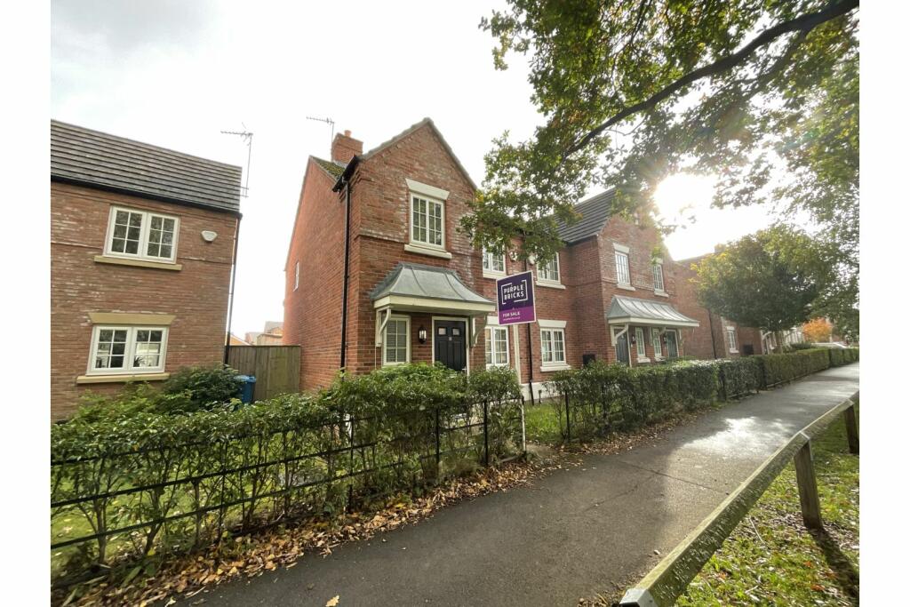 3 bedroom semidetached house for sale in Biggleswade Drive, Sandymoor