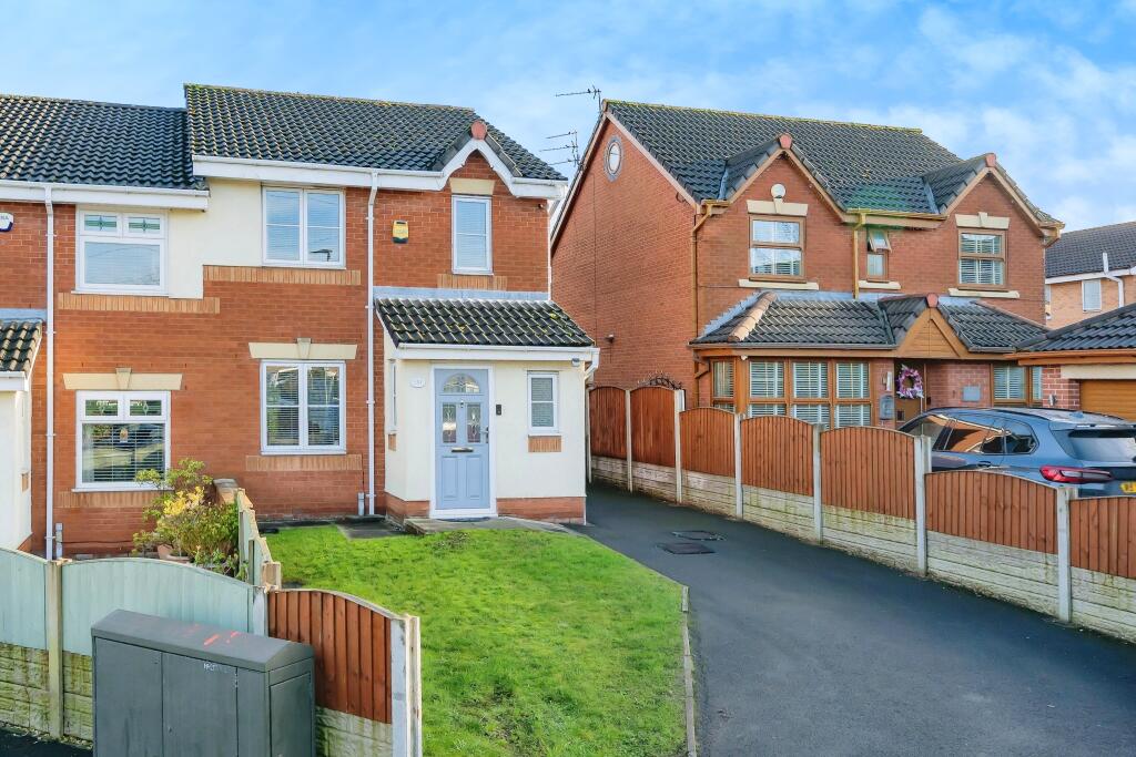 4 bedroom semidetached house for sale in Hoghton Road, St. Helens, WA9