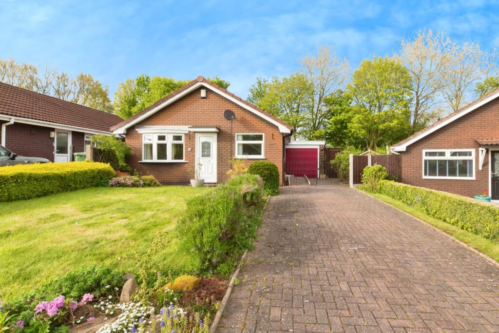 3 bedroom detached bungalow for sale in Wren Close, Runcorn, WA7