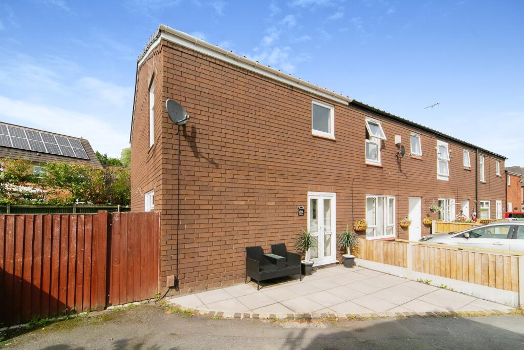 Main image of property: Canada Close, Warrington, WA2
