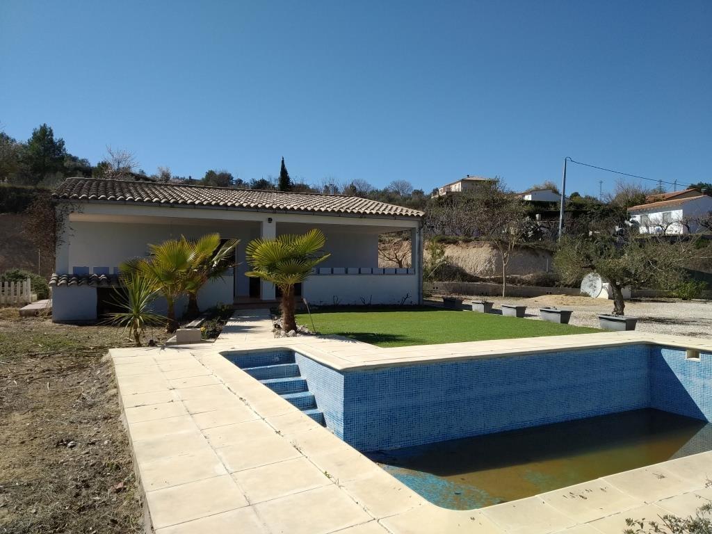 3-bedroom-country-house-for-sale-in-planes-spain