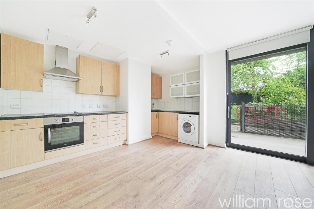 Main image of property: Drayton Park, London, N5
