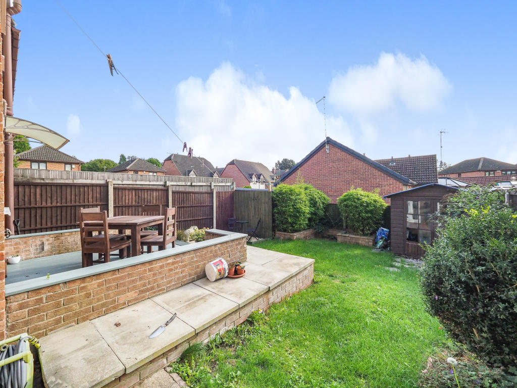 3 bedroom semidetached house for sale in Cantley Road, Alfreton, DE55