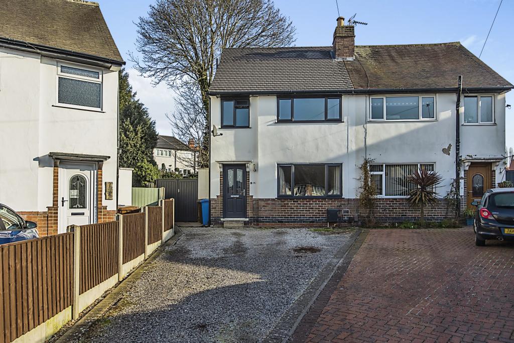 4 bedroom semidetached house for sale in Nursery Hollow, Ilkeston, DE7