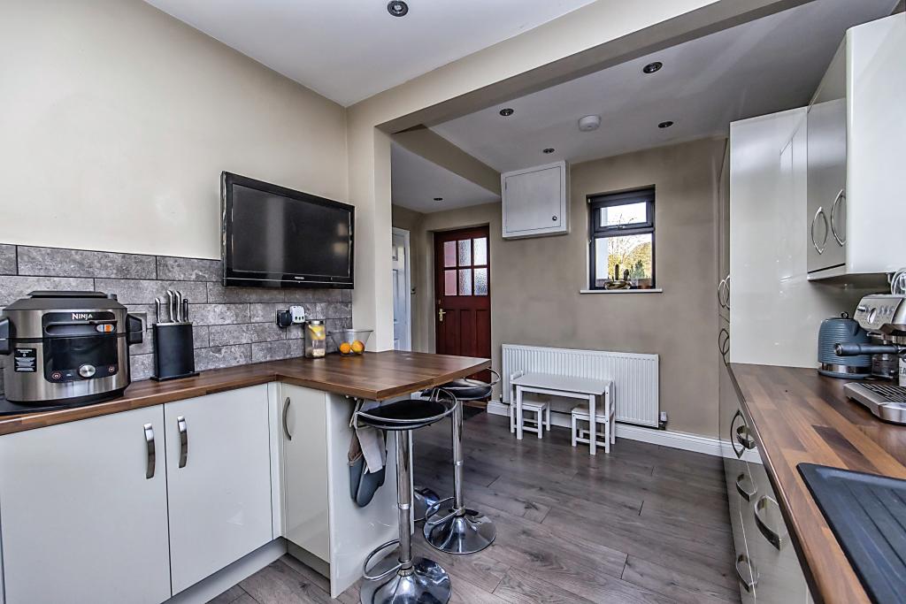 4 bedroom semidetached house for sale in Nursery Hollow, Ilkeston, DE7