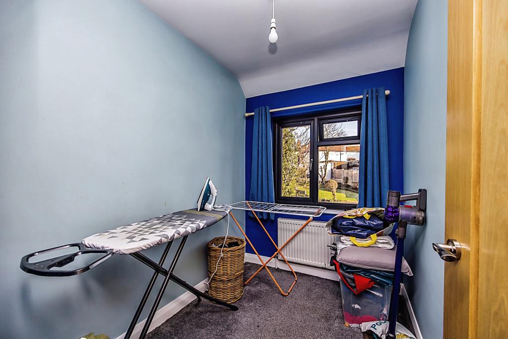 4 bedroom semidetached house for sale in Nursery Hollow, Ilkeston, DE7
