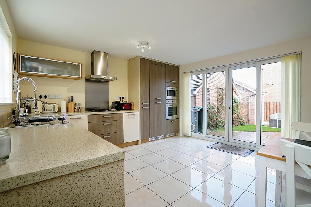 4 bedroom detached house for sale in Newman Drive, Swadlincote, DE11