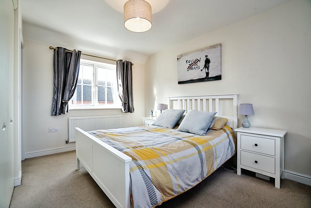 4 bedroom detached house for sale in Newman Drive, Swadlincote, DE11