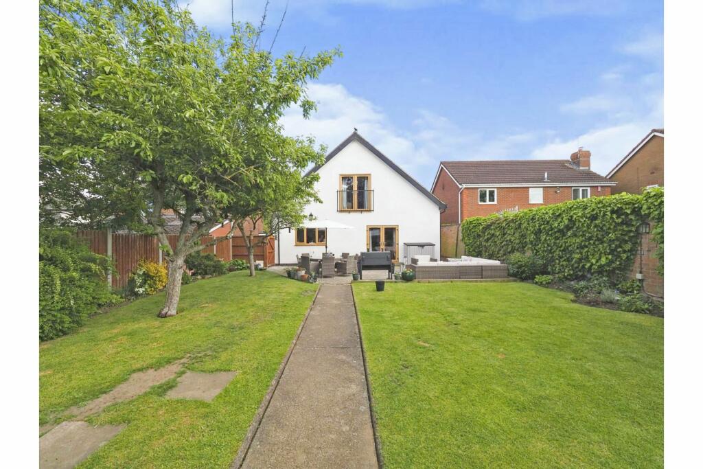 4 bedroom detached house for sale in Brook Road, Borrowash, DE72