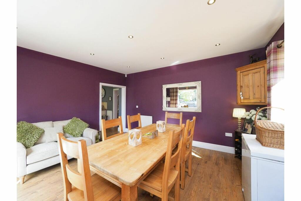 4 bedroom detached house for sale in Brook Road, Borrowash, DE72