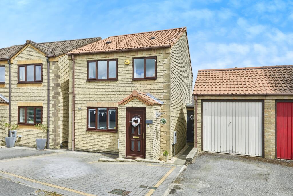 3 bedroom detached house for sale in High Edge Drive, Heage, DE56