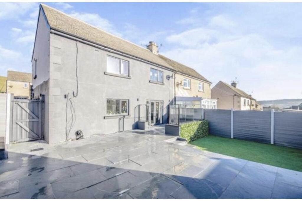 Additional property image - Grove Place, Bakewell, DE45