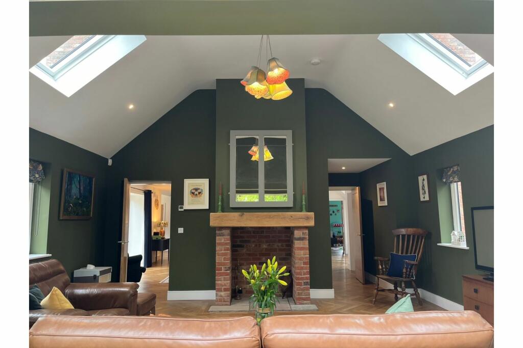 Additional property image - Chestnut Close, Ashbourne, DE6