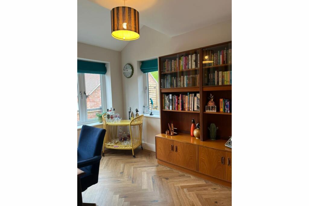 Additional property image - Chestnut Close, Ashbourne, DE6