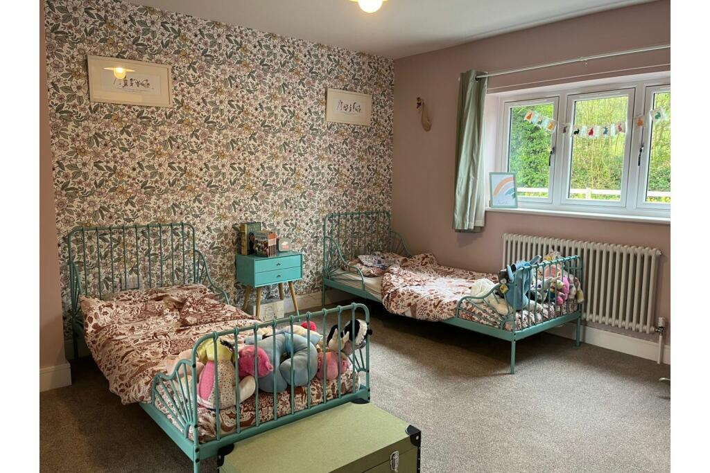 Additional property image - Chestnut Close, Ashbourne, DE6