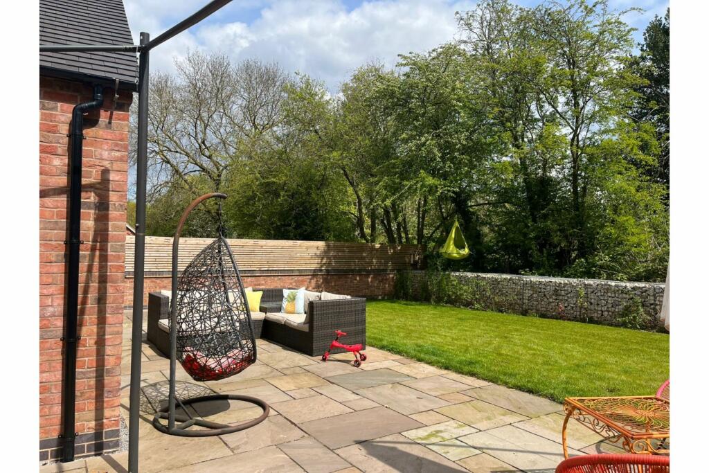 Additional property image - Chestnut Close, Ashbourne, DE6