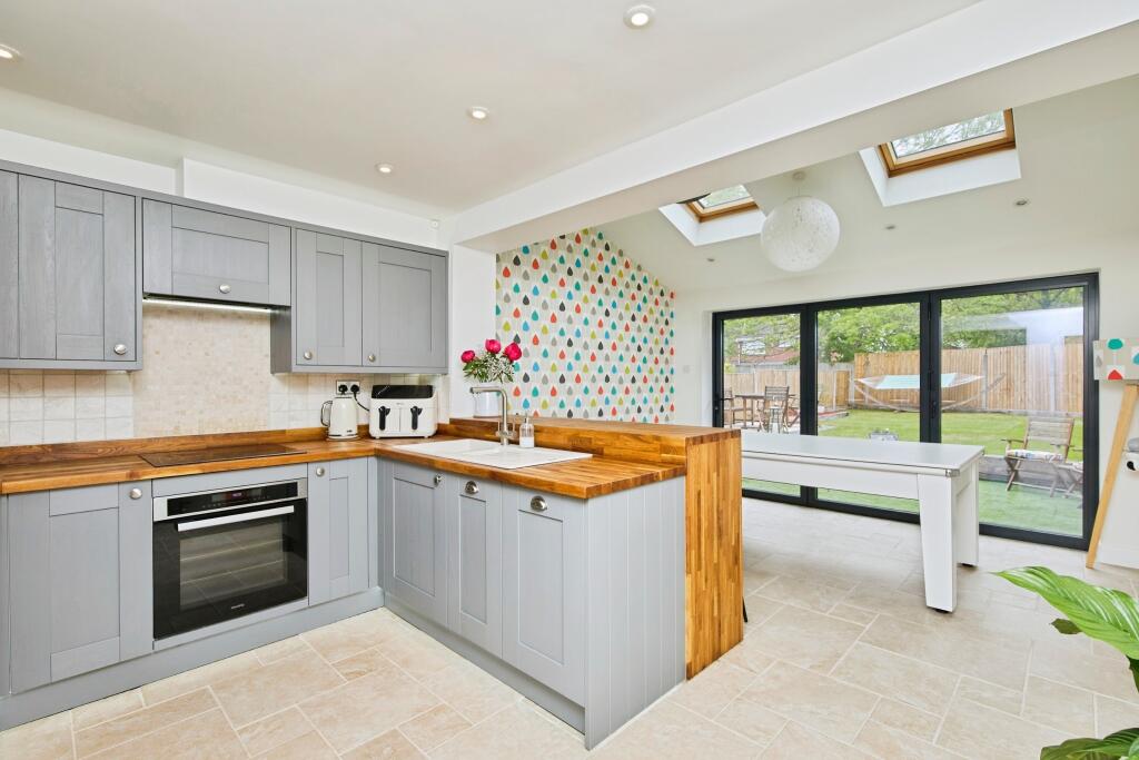 Main image of property: Ibsley Close, Derby, DE24