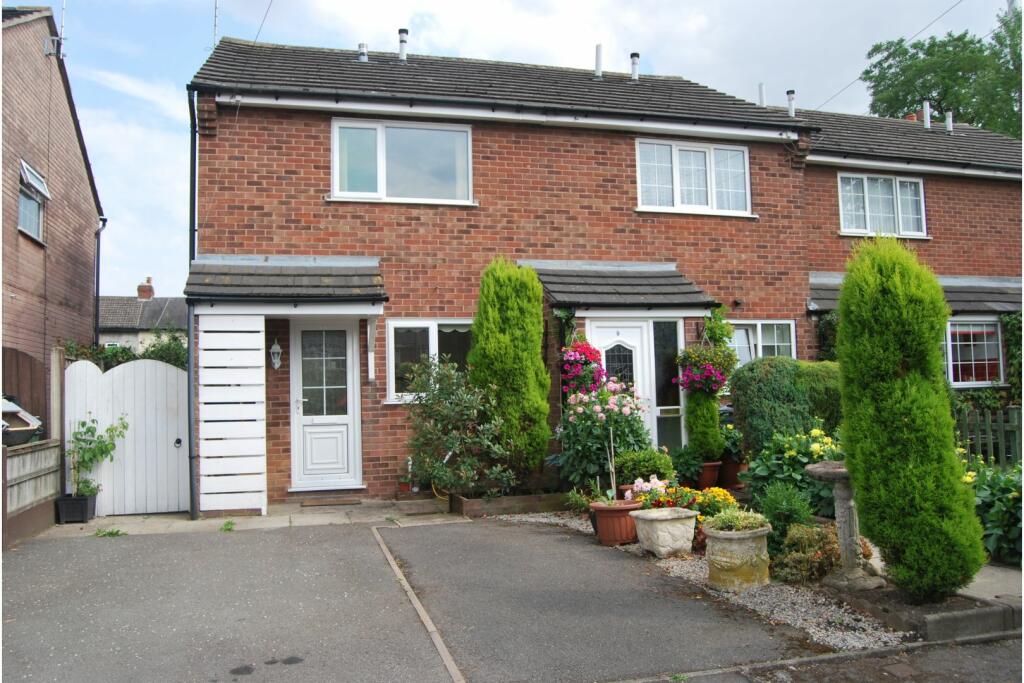 2 bedroom town house for sale in Hill View Close horsley woodhouse