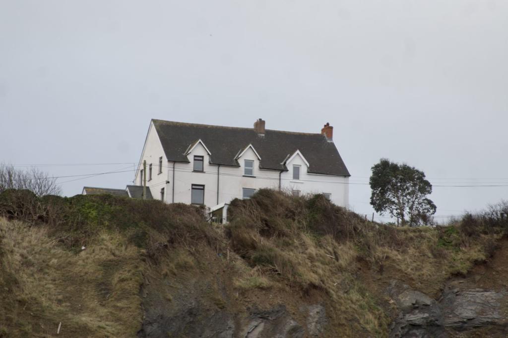 4 bedroom terraced house for sale in Saxon Close, Watchet, TA23