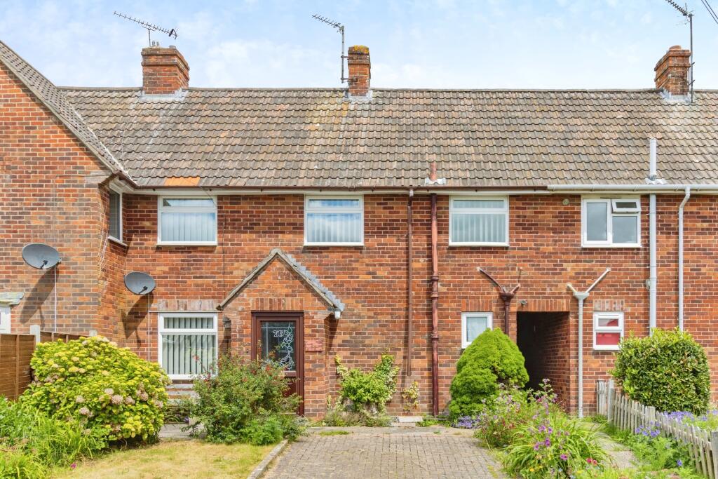 3 bedroom terraced house for sale in Blackdown View, Ilminster, TA19