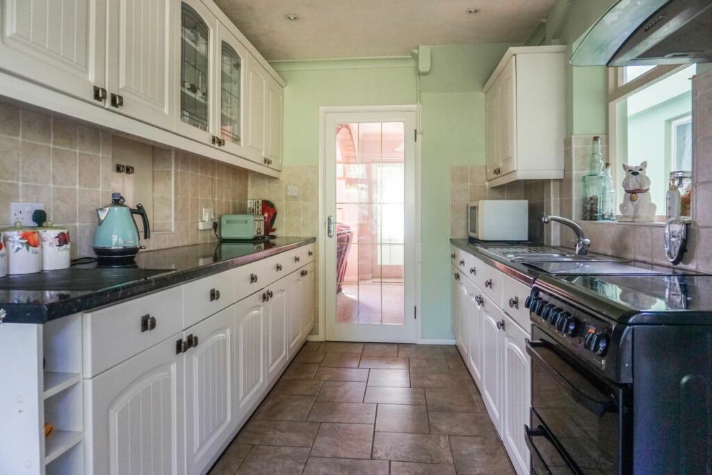 3 bedroom detached house for sale in Waterfall Way, Barwell, Leicester, LE9