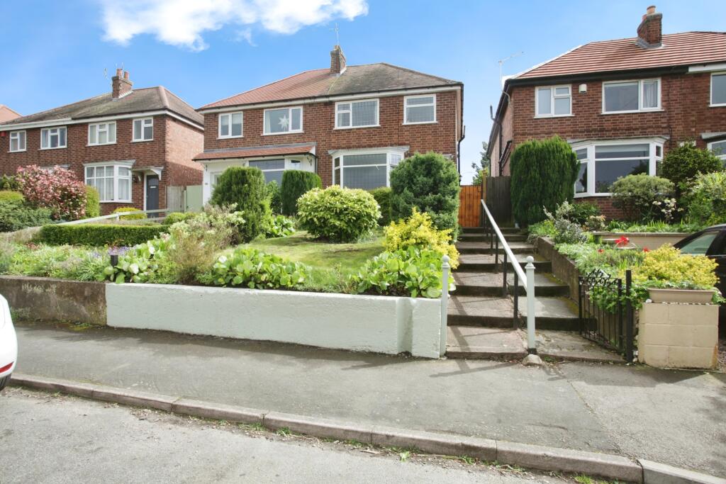 3 bedroom semidetached house for sale in Newbold Road, Leicester, LE9
