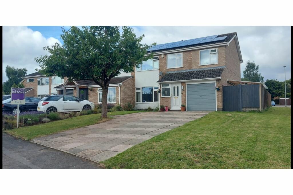 5 bedroom semidetached house for sale in Warwick Road, Broughton